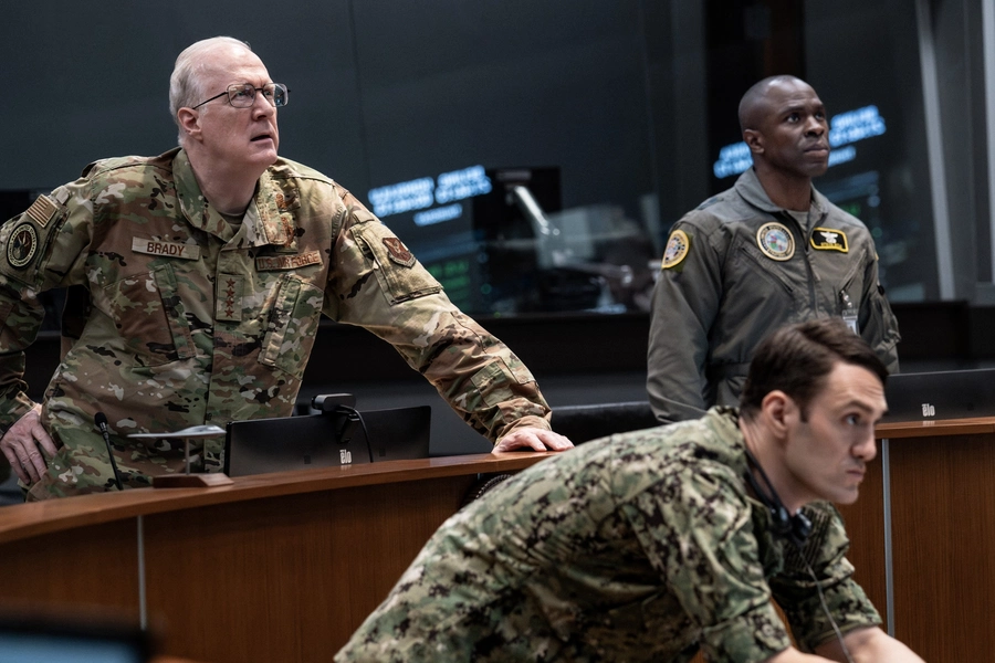 kathryn-bigelows-explosive-masterpiece-on-netflix